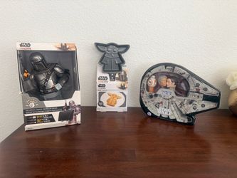 3 new unopened Star Wars items