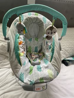 Bright Starts Jungle Vines Bouncer