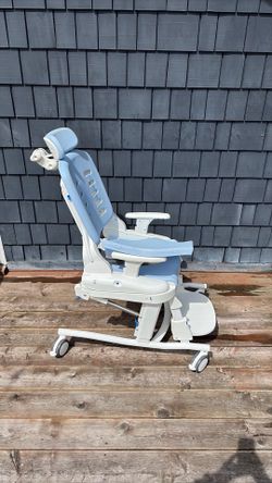 Free shower wheelchair with commode