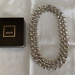 Avon choker Necklace