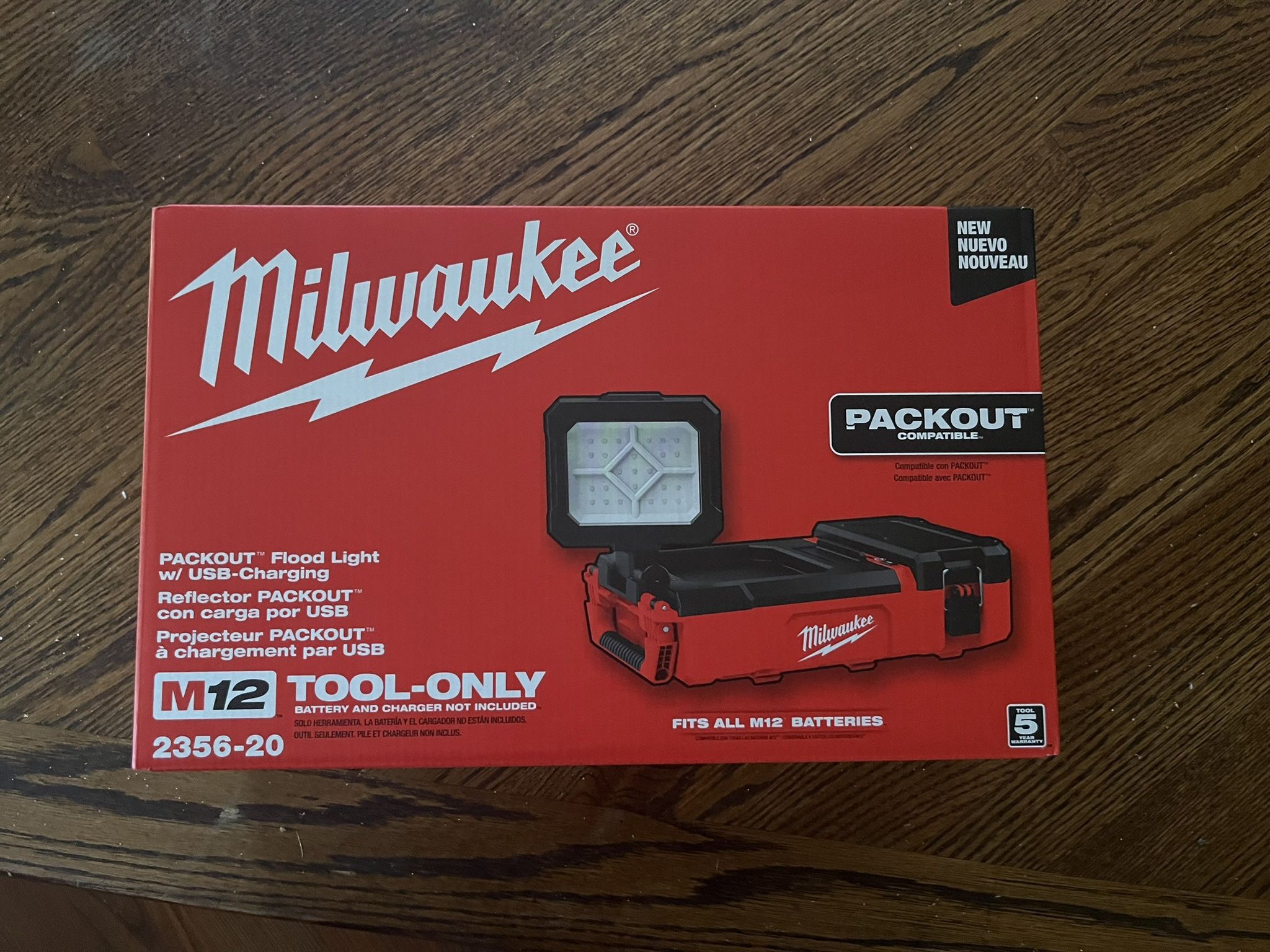 M12™ PACKOUT™ Flood Light w/ USB Charging