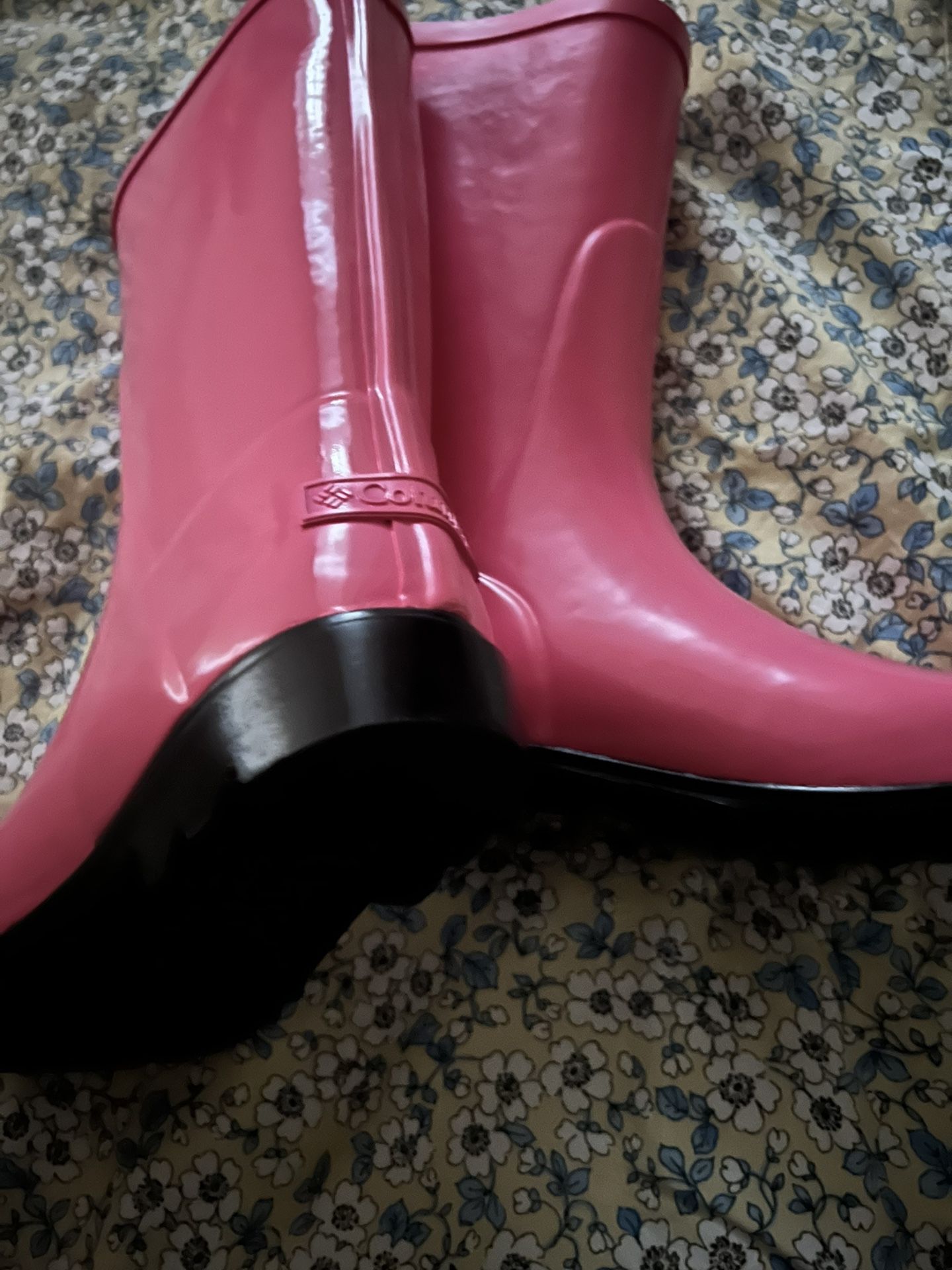 Pink Columbia Rain Boot Size 6 Youth 