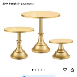 3 Cup Cake Holde New $30