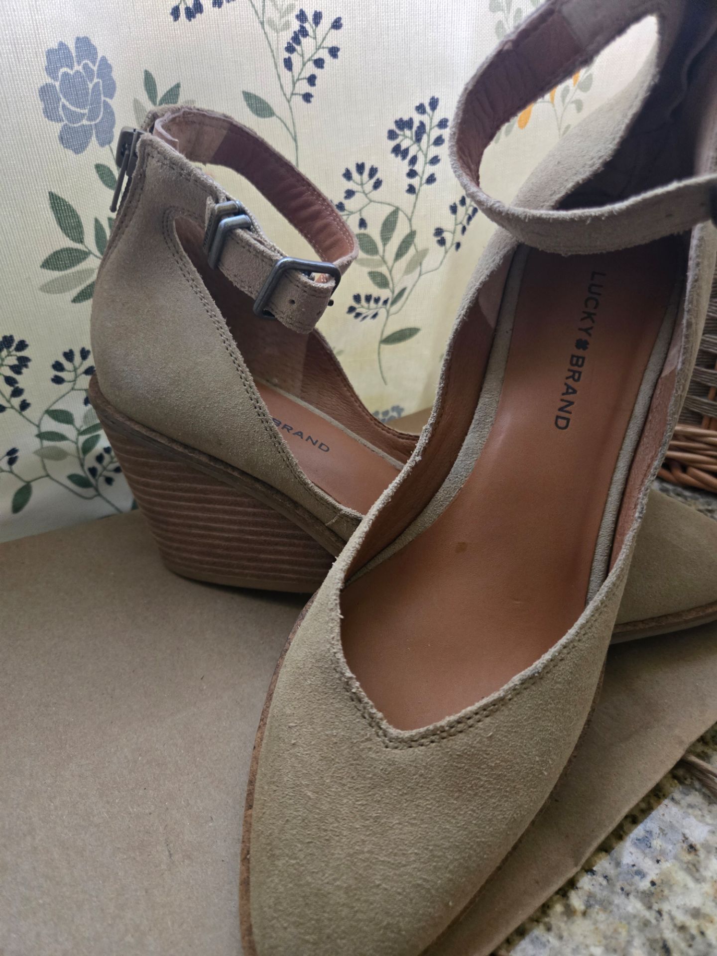 Luck Brand ankle bracelet heels