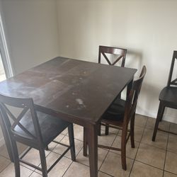 Free Wooden Table 