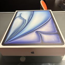 Brand new sealed iPad Air 13-inch M3 128gb comes with one year of Apple warranty ++++++Spanish+++++ iPad Air de 13 pulgadas con chip M3 y 128 GB de al