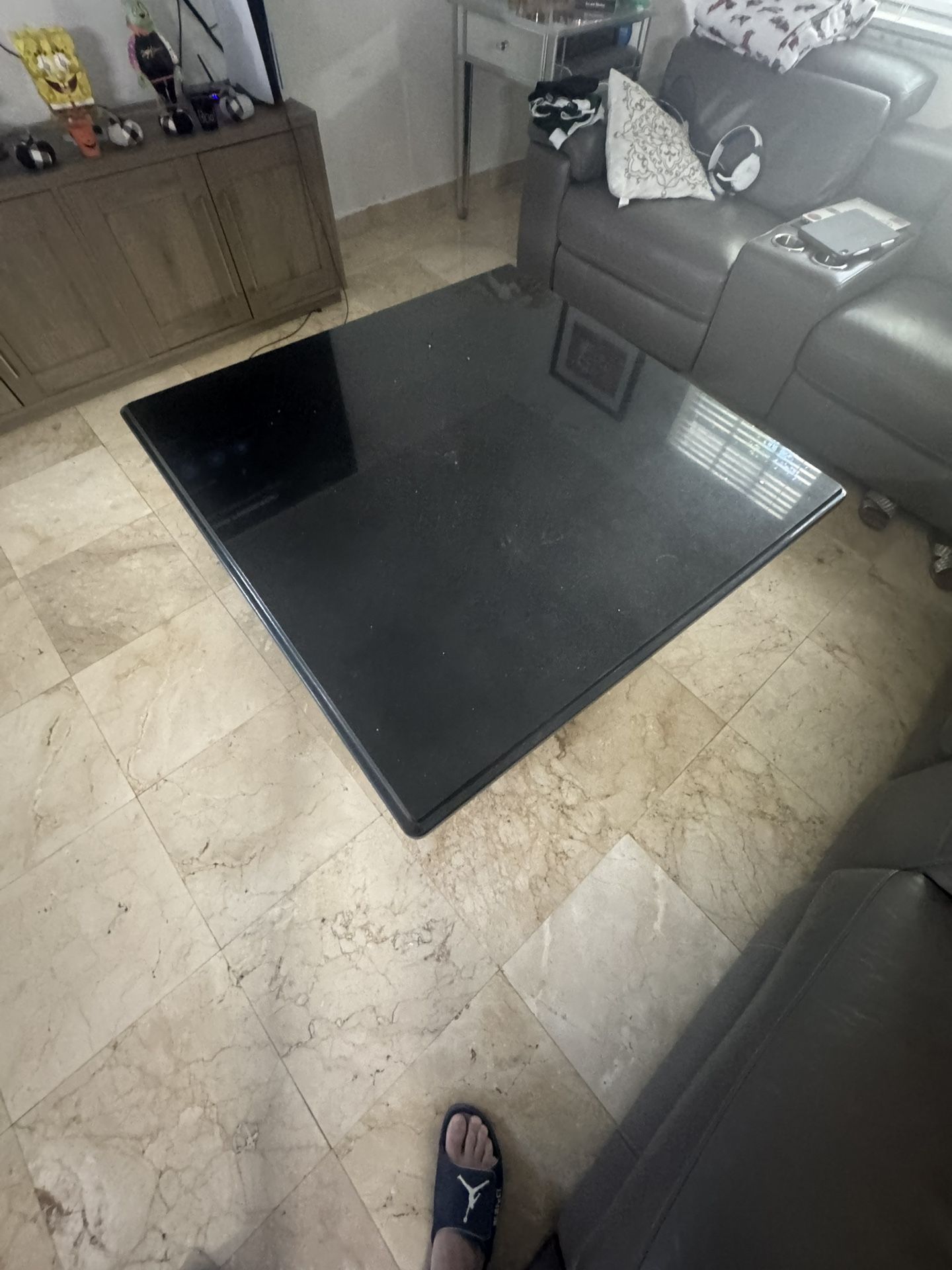 Free Marble Table And Entry Table