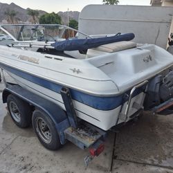 Boat 17 Foot Reinell 