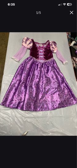 Disney Rapunzel  Dress Girls Size 5/6 Small.