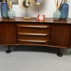 ✨MCM Vintage Mid Century Modern Dresser Credenza