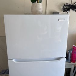 Frigidaire Fridge Used For 1 Year, Excellent Condition