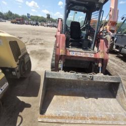 Takeuchi TL8 Skid Steer 