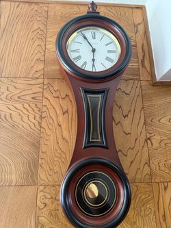 Beautiful Vintage-Style M. Ives Wall Clock – Elegant Wood Pendulum Clock