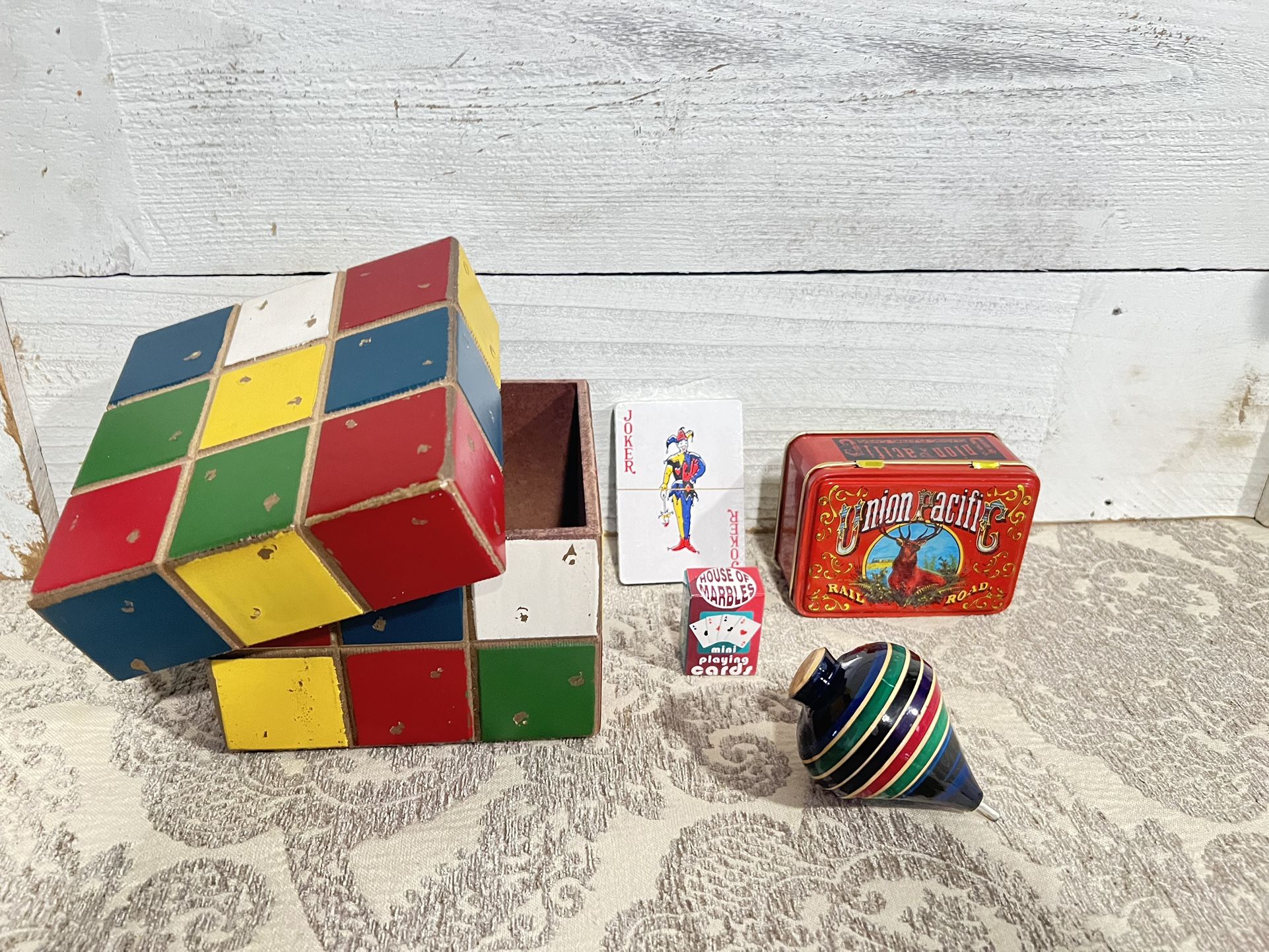 family game  - Union Pacific Railroad train Classic Playing Cards  - Mini cards -Rubik’s Cube Trompo