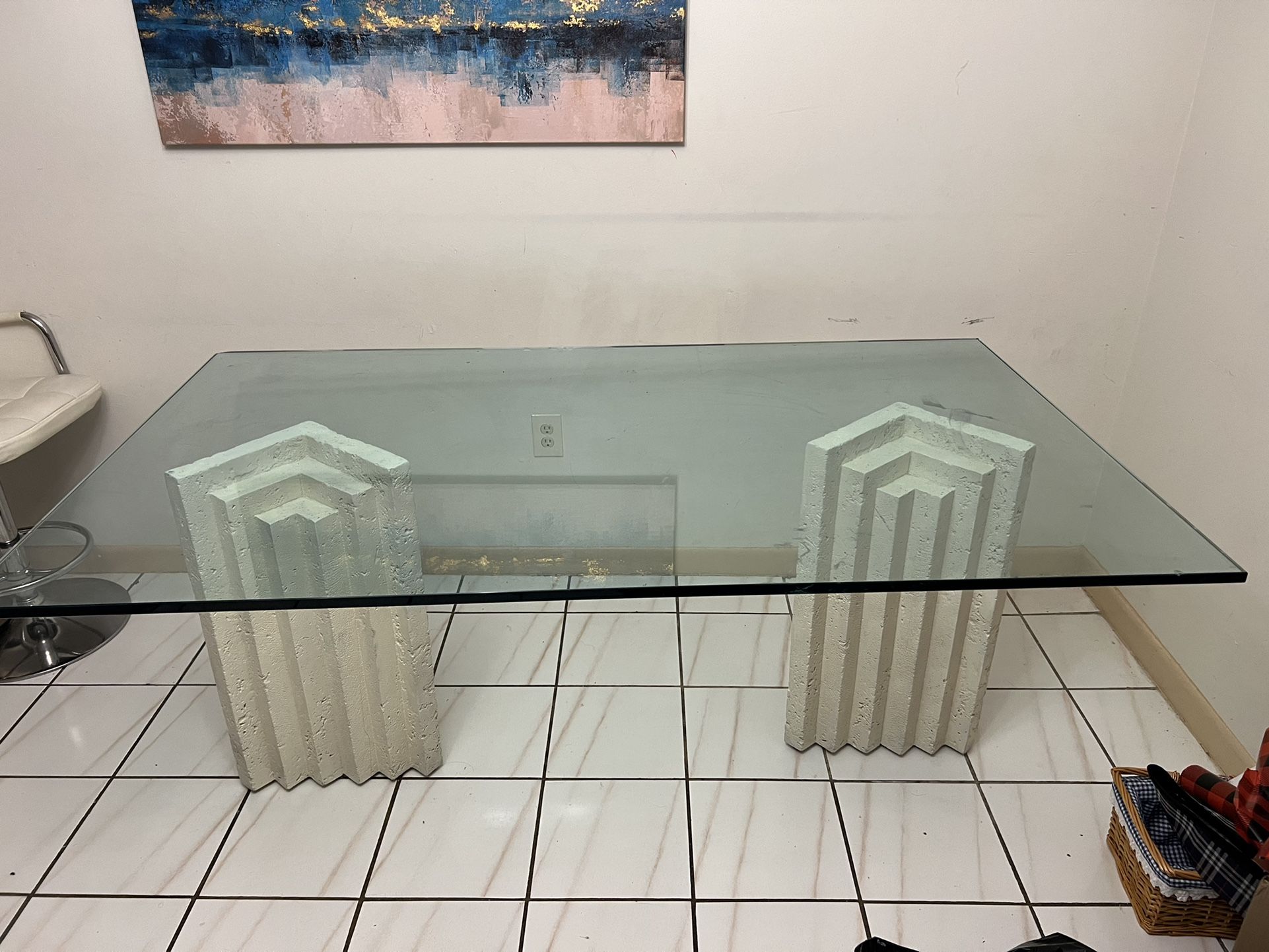 Glass Table /FREE