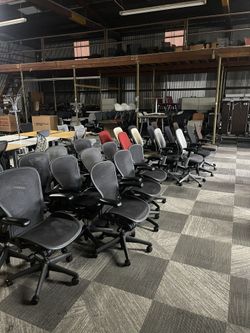 👍🌟COME VISIT OUR WAREHOUSE MULTIPLE FURNITURE AVAILABLE FOR SALE🌟🌟🌟⭐️