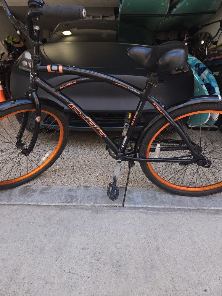 Kent La Jolla Alloy 2600, lightweight aluminum cruiser bike