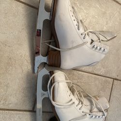 Kids Jackson Classic Ice Skates