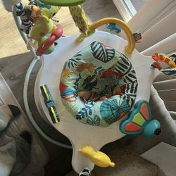 Fisher-Price Jumping Jungle Jumperoo Baby Jumper with Lights AND Sound!