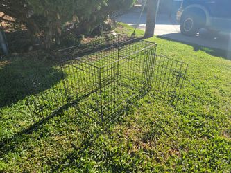 Dog kennel crate