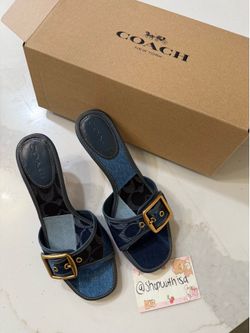 Coach Margot kitten heels