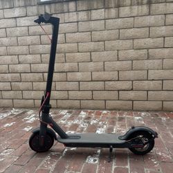 Electric scooter