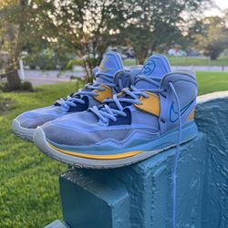 Nike Kyrie Infinity 8