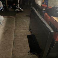 TCL FLAT SCREEN TV GREAT CONDITION LOW$$$30