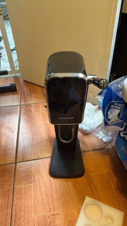 SodaStream Art Sparkling Water Maker
