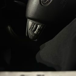 4 Tickets Six Flags or Knotts Berry Farm with parking