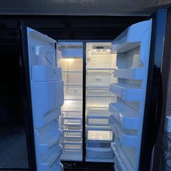 KitchenAid Refrigerator Black 