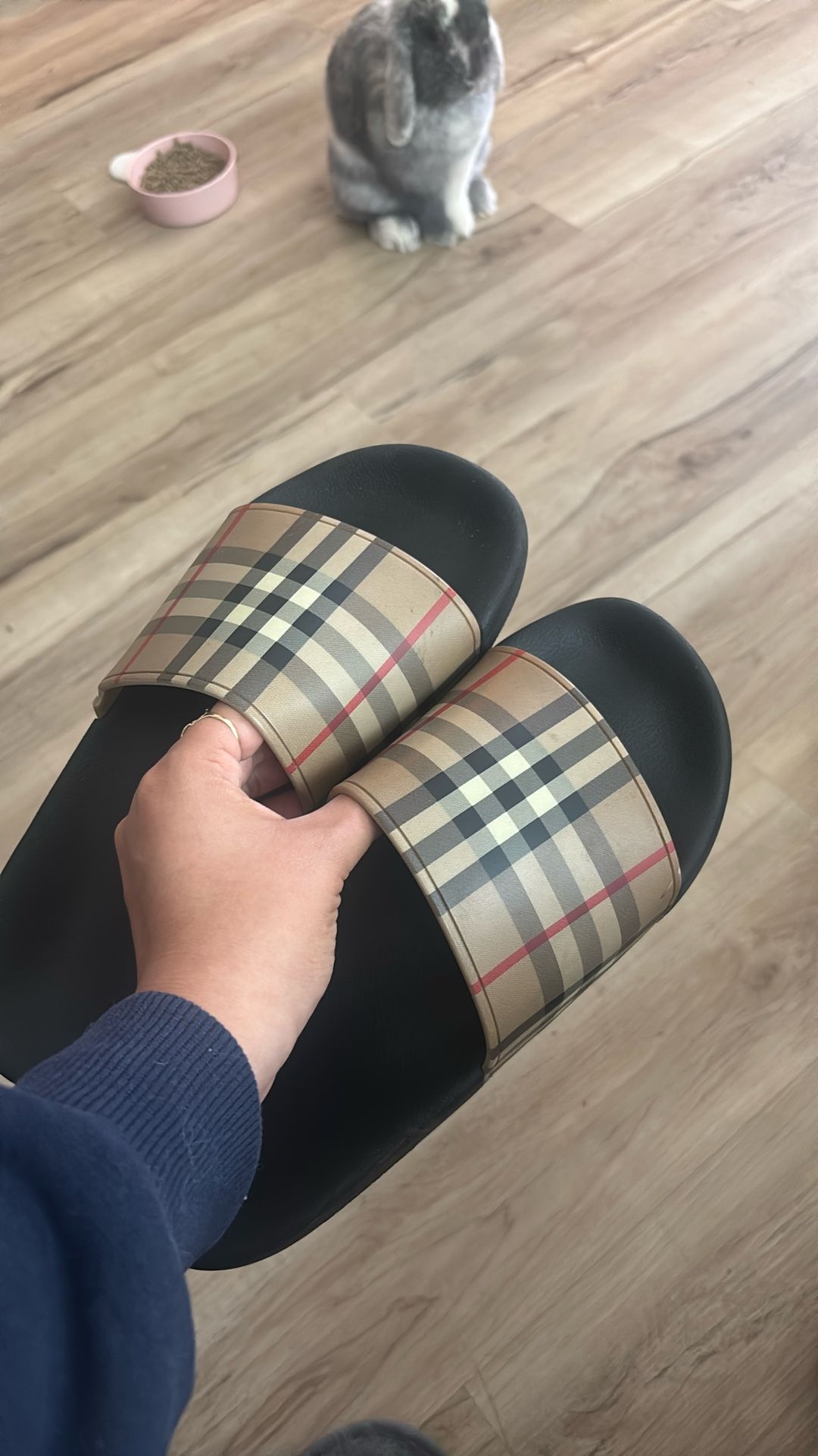 Burberry Slides Size Men 41 (US8)