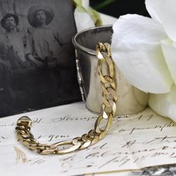 14k yellow gold Figaro bracelet, 37.4 grams