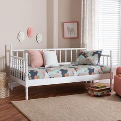 Daybed - Spindle Platform Bed Frame Cottage Farmhouse Twin, White