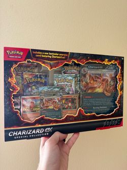 Pokémon Charizard ex Special Collection Box