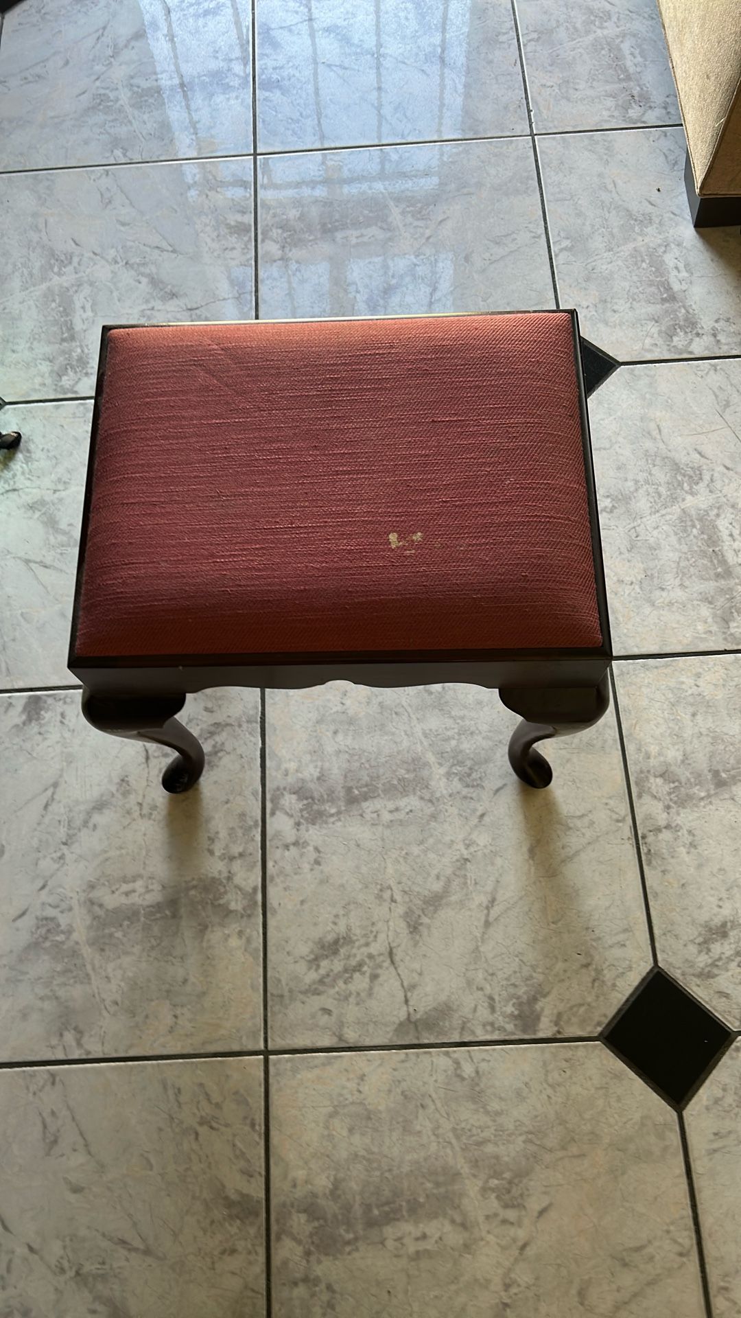 Small Vanity Stool/Makeup Chair 