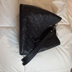 Louis Vuitton used purse