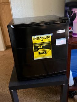Mini refrigerator