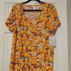 LuLaRoe Classic T Short Sleeve Top. 