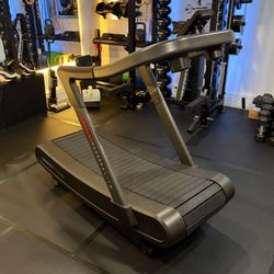 Assault Fitness AssaultRunner Elite Curved Treadmill