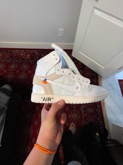 1 to 1 repsOff-White x Air Jordan 1 High Sneakers