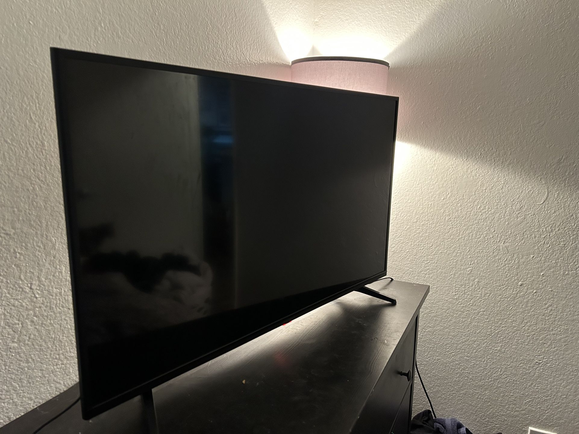 40” Flat Screen Tv With Fire Stick