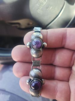 Native mexican  silver bracelet with amythest