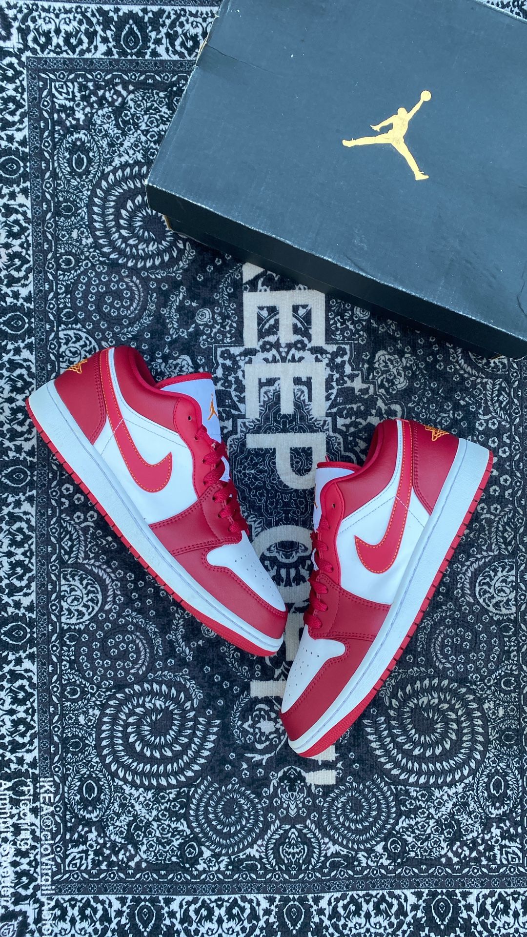 Jordan 1 low Cardinal 