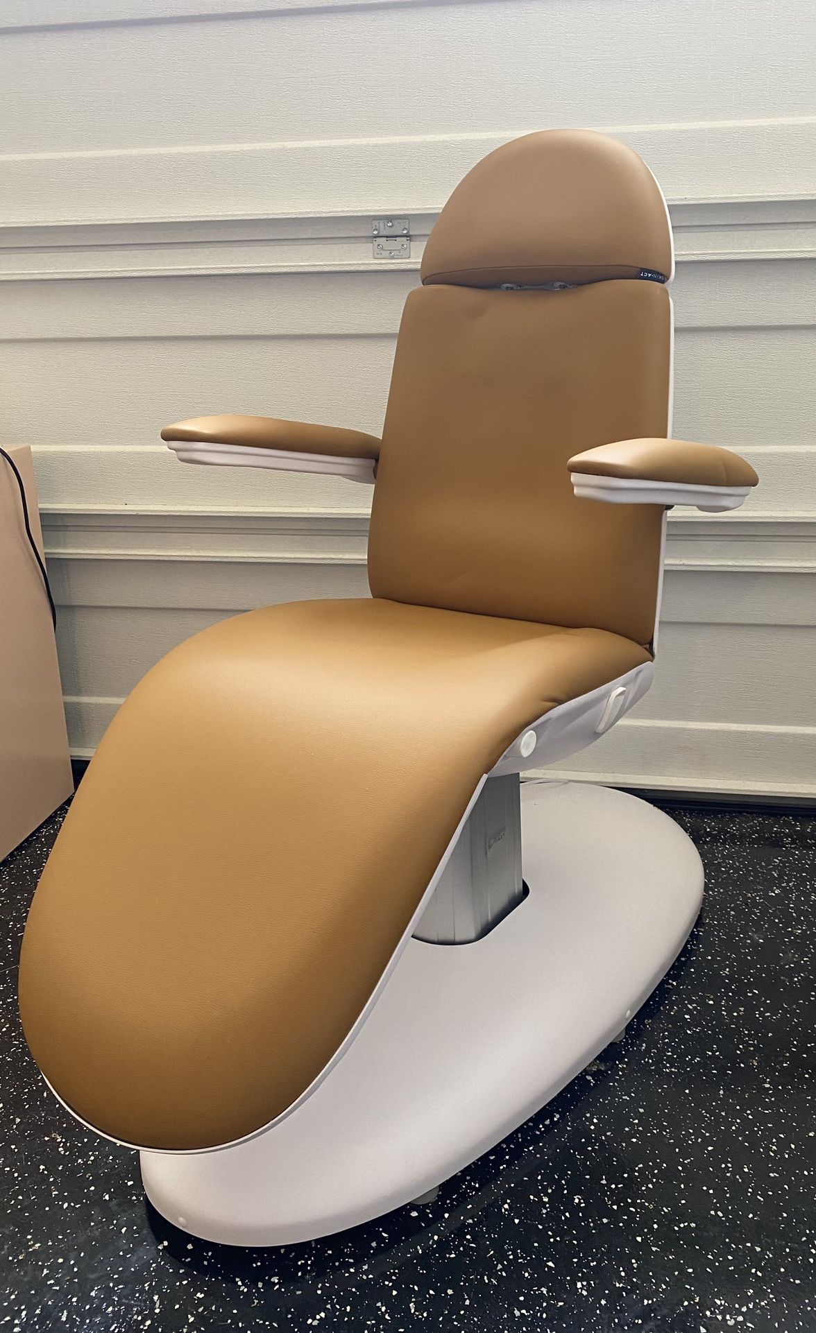 SkinAct ELECTRIC MEDICAL SPA TREATMENT TABLE/CHAIR