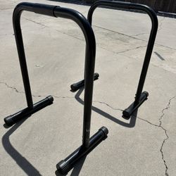 Dip Bar Workout Station