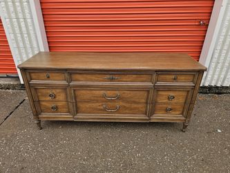 Vintage Cedar Wood Triple Dresser by Henredon