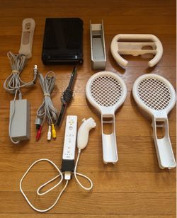Nintendo Wii Console Bundle with Accessories