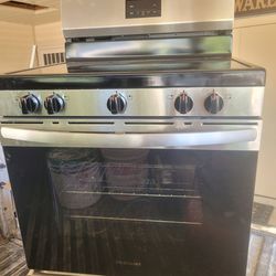 Brand New  few small scratches on top