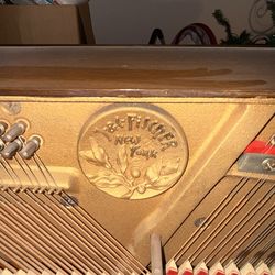 Iver’s and pond piano